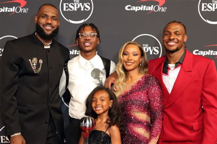 Corey Reynolds Wife And Family Facts To Know correo