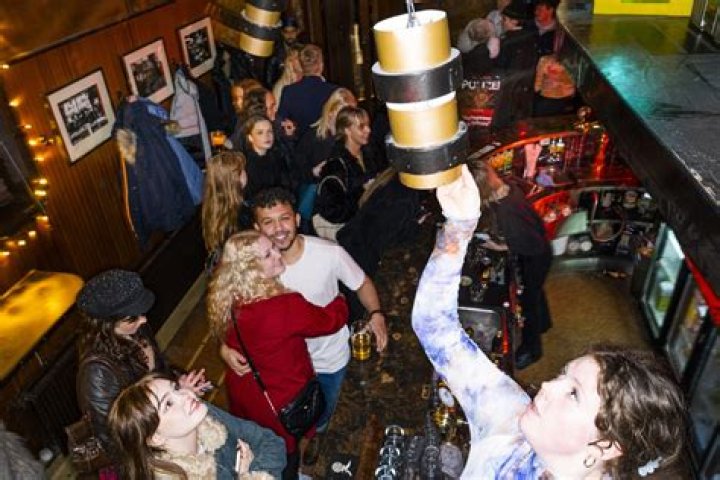 Does Nashville have good nightlife? ·