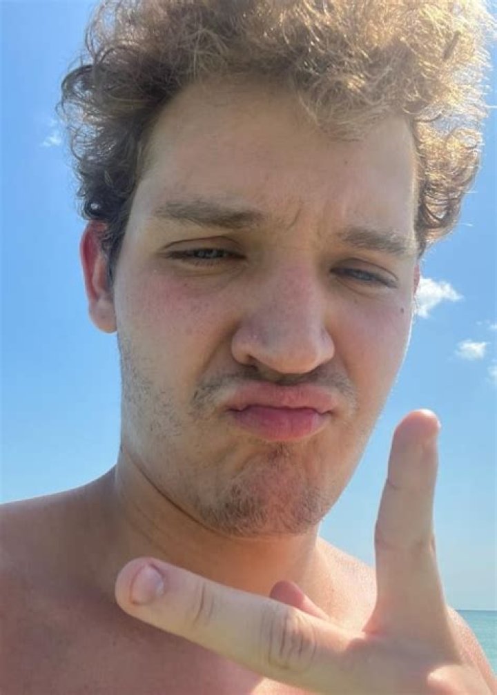 Kyle Johnson (Instagram) Height, Weight, Age, Girlfriend, Family ·